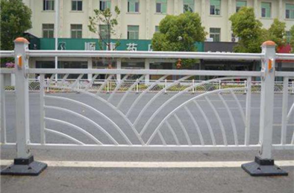 道路护栏