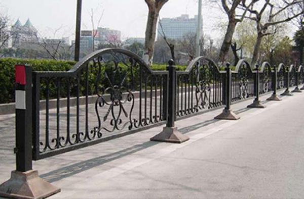 铁艺道路护栏