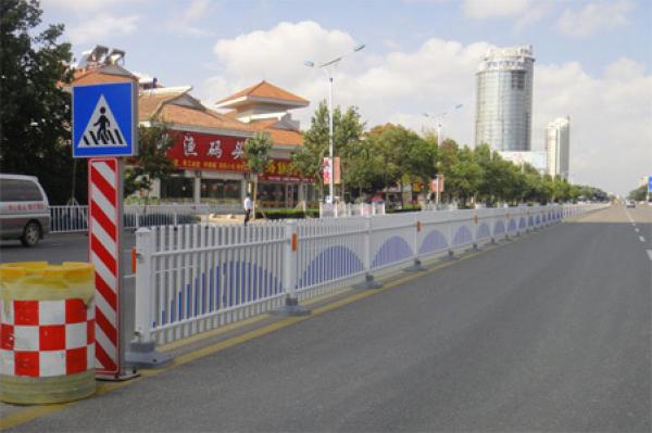 锌钢道路护栏